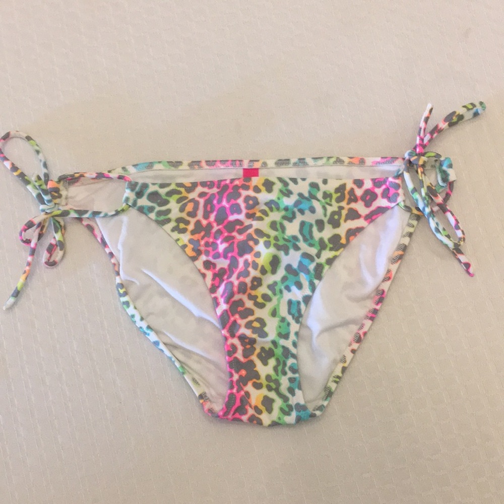 Victoria’s Secret bikini bottoms